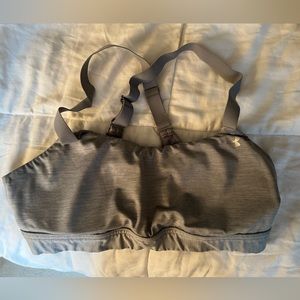 Under armour mid support sports bra